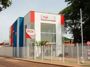 Foto de Fisk - Centro de Ensino em Assis, SP por Solutudo
