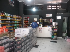 Foto de Casa do Óleo - Loja 1 em Caraguatatuba, SP por Solutudo