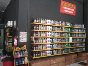 Foto de Casa do Óleo - Loja 1 em Caraguatatuba, SP por Solutudo