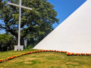 Foto de Cemitério Parque dos Ipês em Jundiaí, SP por Solutudo
