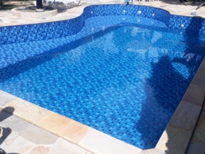 Foto de Planeta Azul Piscinas em Caraguatatuba, SP por Solutudo