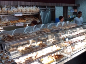 Foto de Padaria Pão Vitória em Caraguatatuba, SP por Solutudo