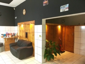 Foto de Sr. Bá barbearia em São Manuel, SP por Solutudo