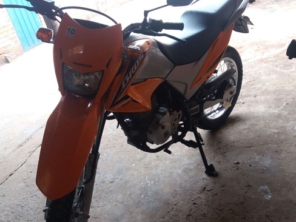 Foto de Susu Moto Girl em Jaú, SP por Solutudo