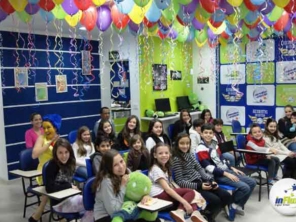 Foto de InFlux English School em Indaiatuba, SP por Solutudo