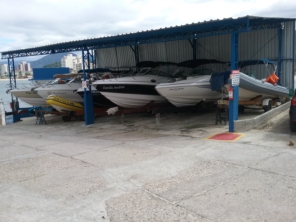 Foto de Yate Clube Martin de Sá em Caraguatatuba, SP por Solutudo