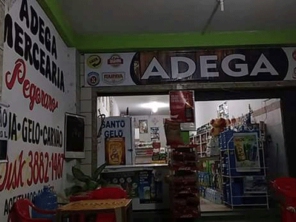 Foto de Adega & Mercearia Pegoraro em Caraguatatuba, SP por Solutudo