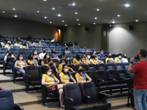 Foto de Colégio Anglo Unigran - Cursinho Pré Vestibular em Dourados, MS por Solutudo