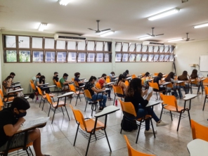 Foto de Colégio Anglo Unigran - Cursinho Pré Vestibular em Dourados, MS por Solutudo