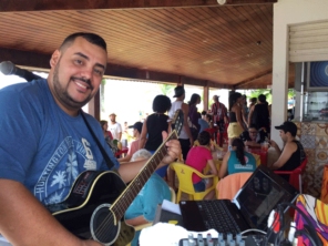 Foto de Quiosque Baleia Branca em Caraguatatuba, SP por Solutudo