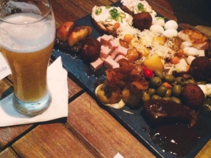 Foto de Calles Bar de Tapas em Aracaju, SE por Solutudo
