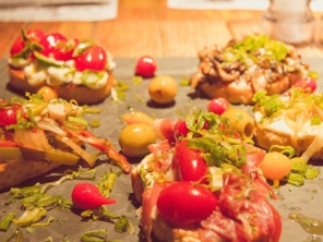 Foto de Calles Bar de Tapas em Aracaju, SE por Solutudo
