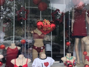 Foto de La Luna Lingerie em Jundiaí, SP por Solutudo
