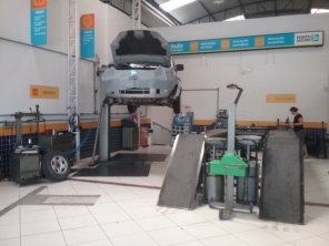 Foto de Centro Automotivo da Porto Seguro em Caraguatatuba, SP por Solutudo