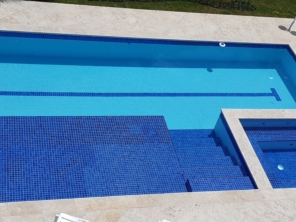Foto de Botu Piscinas em Botucatu, SP por Solutudo