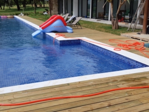 Foto de Botu Piscinas em Botucatu, SP por Solutudo