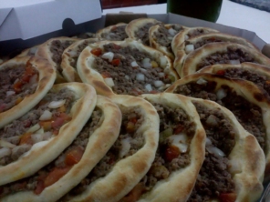Foto de Pizzaria  Dom Araújo em Botucatu, SP por Solutudo