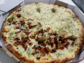 Foto de Pizzaria  Dom Araújo em Botucatu, SP por Solutudo