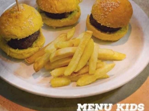 Foto de Restaurante 14 Bis em Dourados, MS por Solutudo