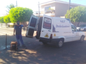 Foto de Fernandes & Santos Dedetizadora Ltda. em Marília, SP por Solutudo