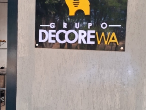 Foto de Decore WA - Comunicação Visual e Serralheria em Pederneiras, SP por Solutudo