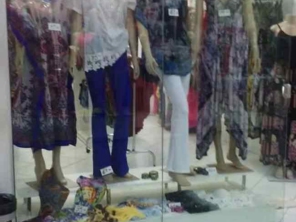 Foto de Espaço Mulher Moda Indiana em Caraguatatuba, SP por Solutudo