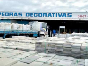 Foto de RD Pedras Decorativas em Caraguatatuba, SP por Solutudo