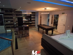 Motel Mirage