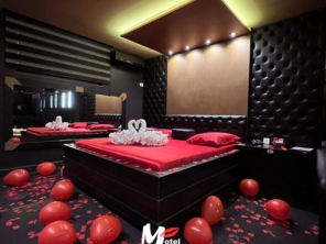 Motel Mirage