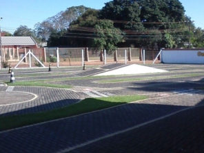 Foto de Auto Escola JK - Vila A em Foz do Iguaçu, PR por Solutudo