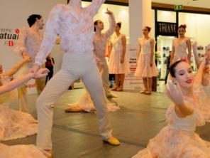 Foto de Cia do Corpo - Centro de Artes em Foz do Iguaçu, PR por Solutudo