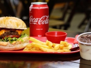 Foto de Millians Burger em Santa Cruz do Rio Pardo, SP por Solutudo