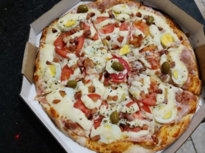 Foto de Pizzaria e Choperia Central em Santa Cruz do Rio Pardo, SP por Solutudo