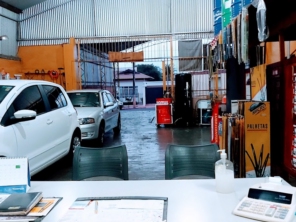 Foto de LUBRICENTER em Santa Cruz do Rio Pardo, SP por Solutudo