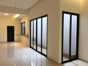 Foto de CASA DOS VIDROS em Santa Cruz do Rio Pardo, SP por Solutudo