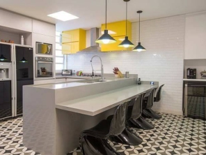 Foto de Kristiane Freitas Nobile Arquitetura & Interiores em Santa Cruz do Rio Pardo, SP por Solutudo