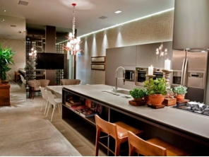 Foto de Kristiane Freitas Nobile Arquitetura & Interiores em Santa Cruz do Rio Pardo, SP por Solutudo