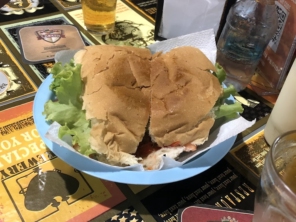 Foto de Pinhata Lanches em Santa Cruz do Rio Pardo, SP por Solutudo