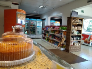 Foto de Auto Posto Estação em Santa Cruz do Rio Pardo, SP por Solutudo