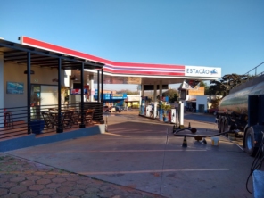 Foto de Auto Posto Estação em Santa Cruz do Rio Pardo, SP por Solutudo