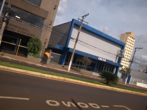 Foto de Caixa Econômica Federal em Santa Cruz do Rio Pardo, SP por Solutudo