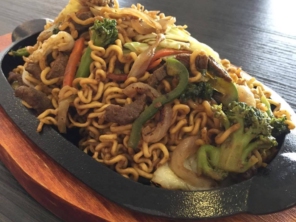 Foto de Saty Culinária Japonesa em Foz do Iguaçu, PR por Solutudo