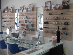 Foto de Óptica Global em Joinville, SC por Solutudo