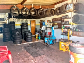 Foto de Casa do Pneu - Eliseu Pneus em Araçatuba, SP por Solutudo