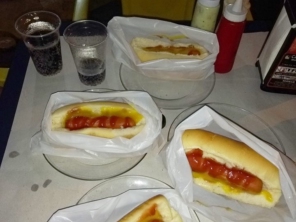 Foto de Dogão Lanches - Loja 3 em Araçatuba, SP por Solutudo
