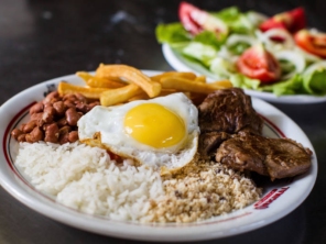 Foto de VinteDois Restaurante em Botucatu, SP por Solutudo