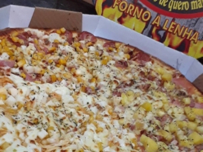 Foto de Nossa Pizza Ipê em Foz do Iguaçu, PR por Solutudo