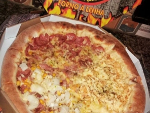 Foto de Nossa Pizza Ipê em Foz do Iguaçu, PR por Solutudo