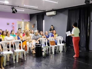 "Como projetos voltados a implementar a Parentalidade Positiva podem auxiliar na prevenção à violência na Infância no contexto familiar e institucional".