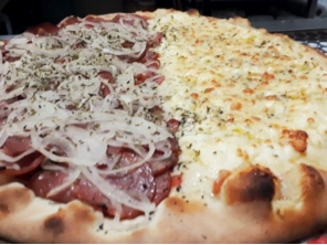 Foto de Pizzaria Bom Demais em Jundiaí, SP por Solutudo